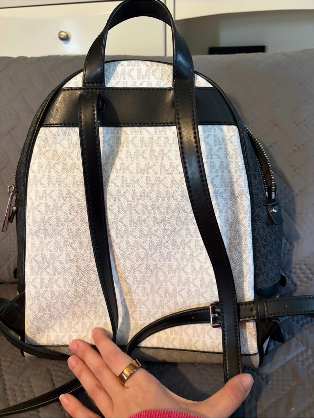 Rare! Michael Kors MK Logo Backpack - Picture 4 of 4